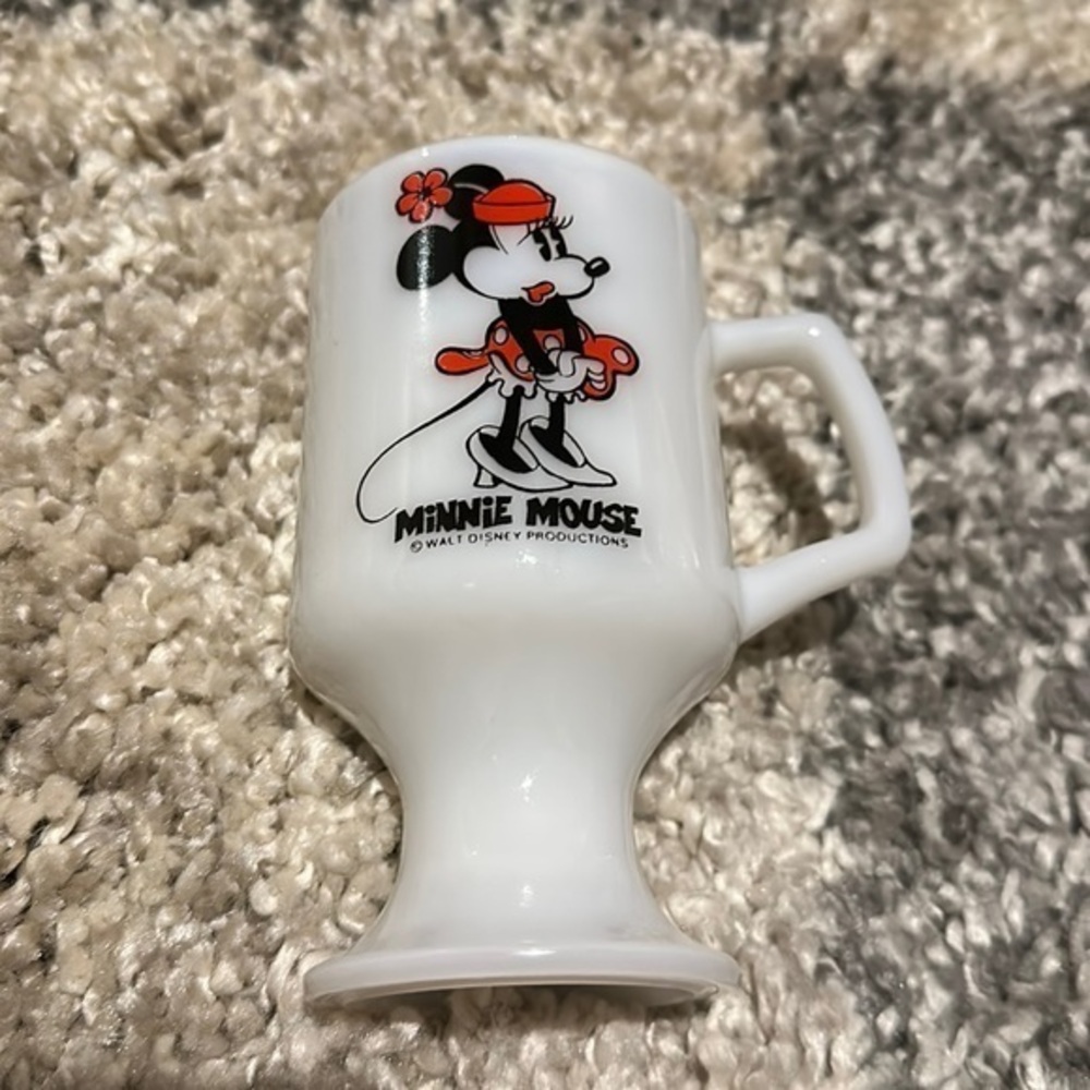 Vintage milk glass Minnie Mouse pedestal mug